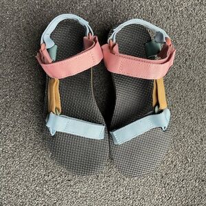 Teva Women's Flatform Universal Light Multi Sandals 1008844 Size 6 Pastels